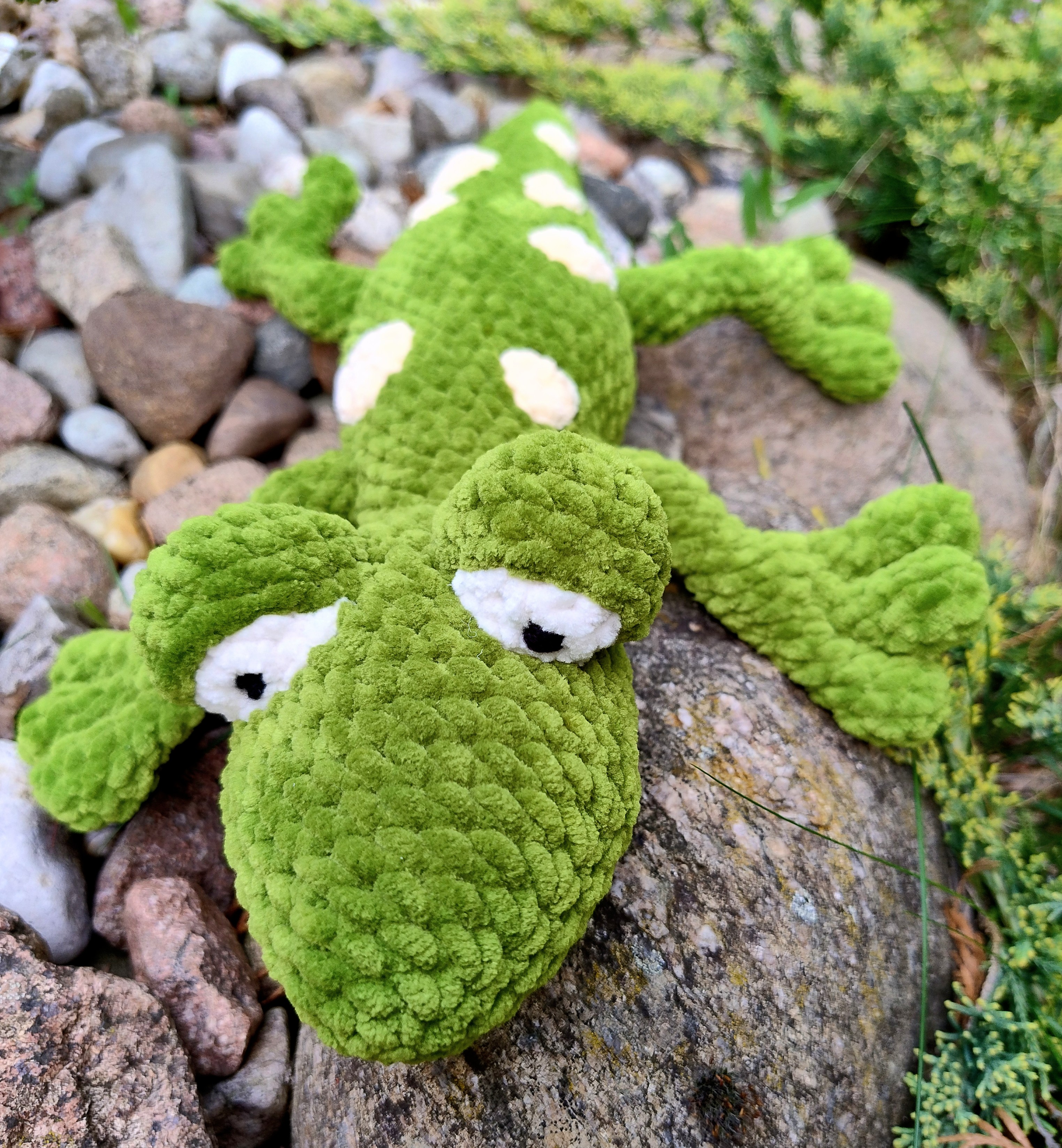 jaszczurka na szydełku maskotka